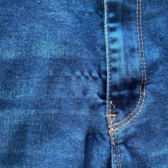 Sandpiper Destressed Denim Shorts Sz. 22 - Picture 4 of 5